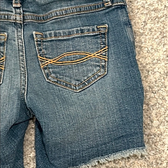Abercrombie Kids Distressed Adjustable Waist Jean Shorts - Picture 9 of 9